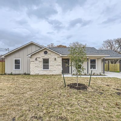 1305 Dove Ln, Lockhart, TX 78644