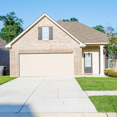 1309 Hickory Creek Dr, Baton Rouge, LA 70816