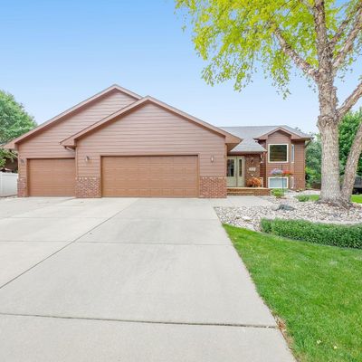 1316 S Dundee Dr, Sioux Falls, SD 57106