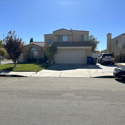 1320 Landsford St, Lancaster, CA 93535