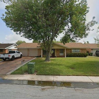 1325 Duranta Ln, Brownsville, TX 78520