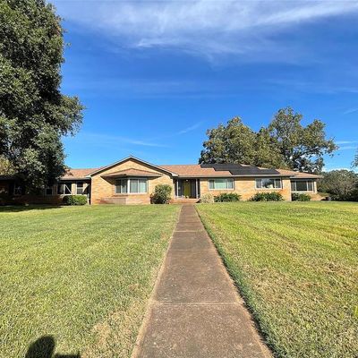 1328 Montezuma St, Columbus, TX 78934