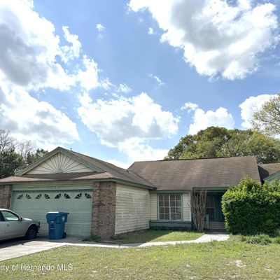 13304 Linden Dr, Spring Hill, FL 34609