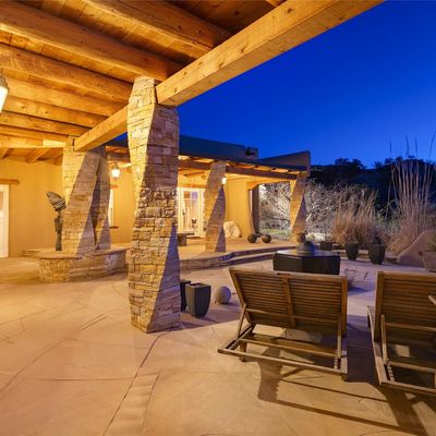 134 Vista Redonda, Santa Fe, NM 87506