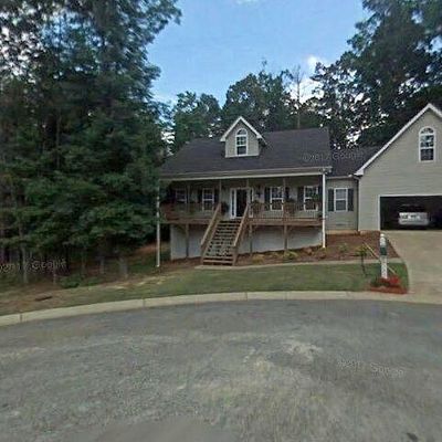 138 Gober Dr, Commerce, GA 30530