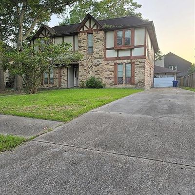 1611 W Chelsea Pl, El Lago, TX 77586