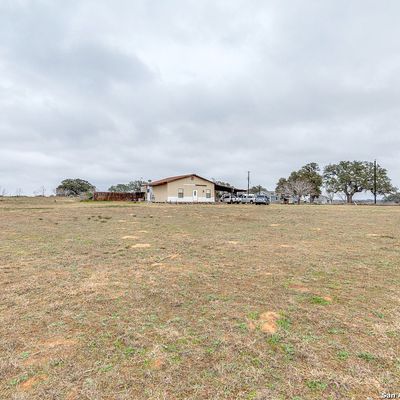 1619 Cr 7711, Devine, TX 78016