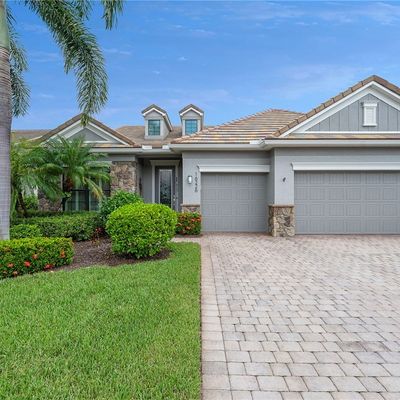 16226 Camden Lakes Cir, Naples, FL 34110