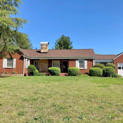 1632 2 Nd Ave Nw, Hickory, NC 28601