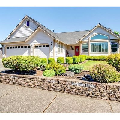 1640 Fairview Pl, Cottage Grove, OR 97424