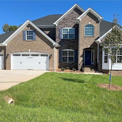 1645 Lazy Fox Lane, Kernersville, NC 27284