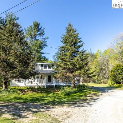 165 V L Moretz Rd, Deep Gap, NC 28618