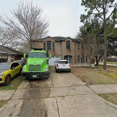 16702 Amy Ridge Rd, Houston, TX 77053