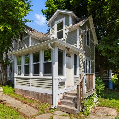 17 Greenwood St, New Britain, CT 06051