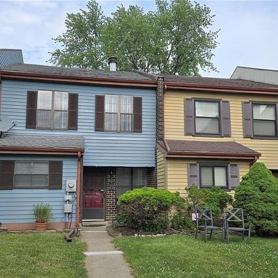 1705 Redwood Ct, Allentown, PA 18104