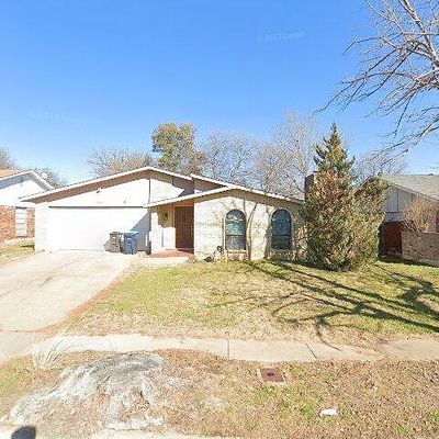 1712 Country Manor Rd, Fort Worth, TX 76134