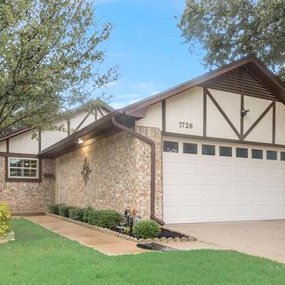 1726 Red Bud Ln, Euless, TX 76039