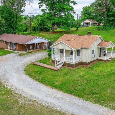 1741/1737 Starcross Road, Lenoir, NC 28645