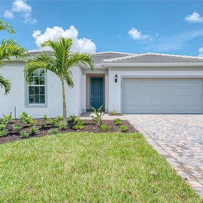 17591 Winding Oak Ln, North Fort Myers, FL 33917