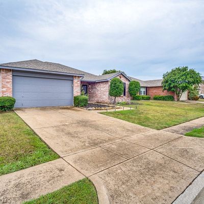 1509 Queen Annes Dr, Burleson, TX 76028