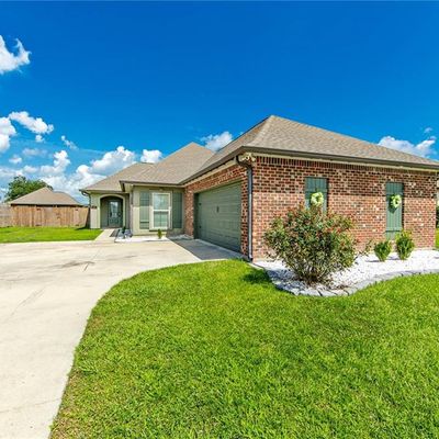 151 Crescent Estates Drive, Thibodaux, LA 70301