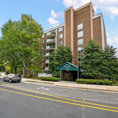 1515 S Arlington Ridge Rd, Arlington, VA 22202