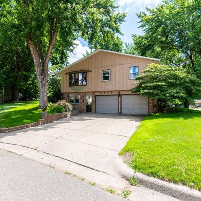 1518 14 Th St W, Hastings, MN 55033