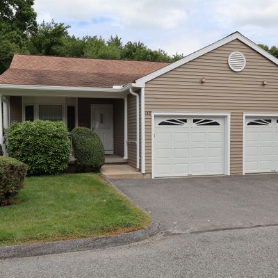 153 Highland Dr, Monroe, CT 06468