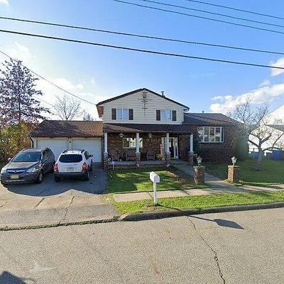 153 Sandra Dr, Totowa, NJ 07512