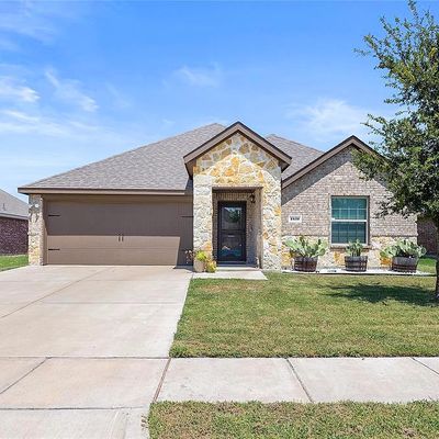 1531 Woodlake Dr, Waxahachie, TX 75165