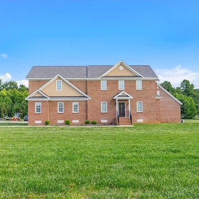 15550 Greenbriar Blvd, Disputanta, VA 23842