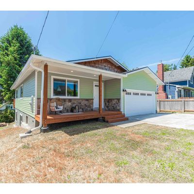 1556 Mcpherson, North Bend, OR 97459