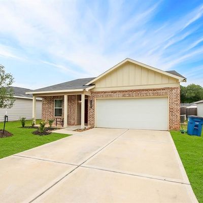 15585 Briar Forest Dr, Conroe, TX 77306