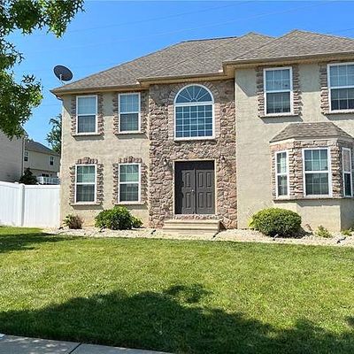 1560 Abigail Ln, Allentown, PA 18104