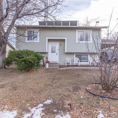 15684 E Bails Dr, Aurora, CO 80017