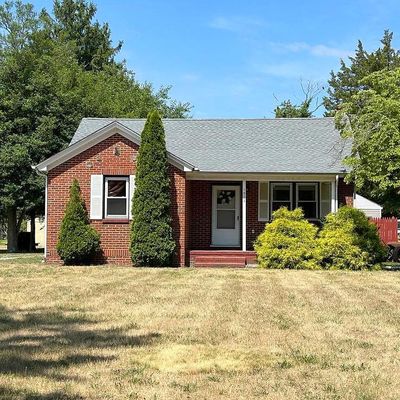 1572 N Brewster Rd, Vineland, NJ 08361