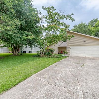 15951 Woodlawn Acres Ave, Baton Rouge, LA 70817