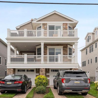 16 S Jefferson Ave, Margate City, NJ 08402