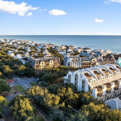 16 S Barrett Square, Rosemary Beach, FL 32461