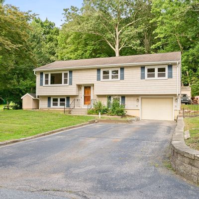 160 Kitemaug Rd, Uncasville, CT 06382