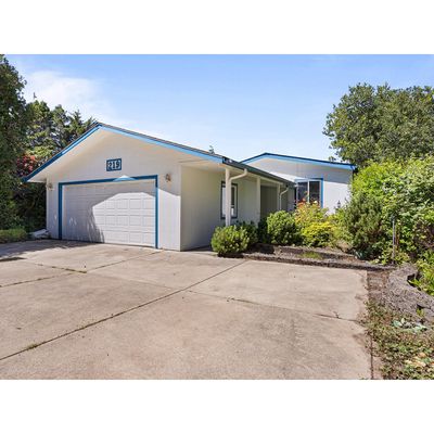 1600 Rhododendron Dr, Florence, OR 97439