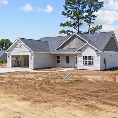 1904 Bluebird Rd., Loris, SC 29569