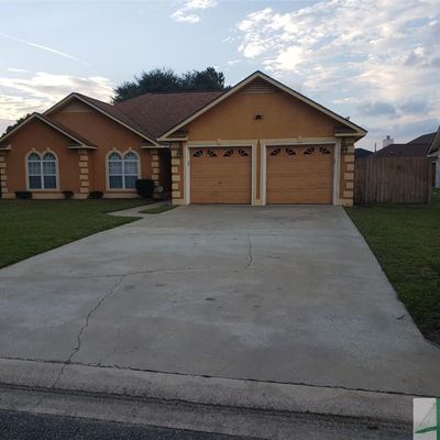 1905 Stonehenge Dr, Hinesville, GA 31313