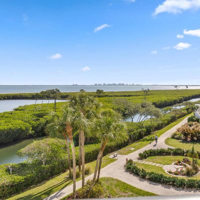 1932 Harbourside Drive, Longboat Key, FL 34228