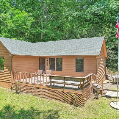 1980 Davis Mountain Rd, Hendersonville, NC 28739