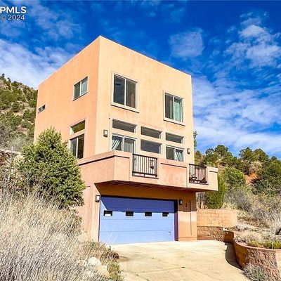 2 Amethyst Ave, Manitou Springs, CO 80829