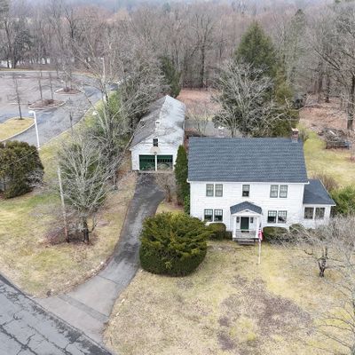 2 Winslow Pl, Weatogue, CT 06089