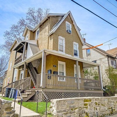 20 Maple Ter, Clifton Heights, PA 19018