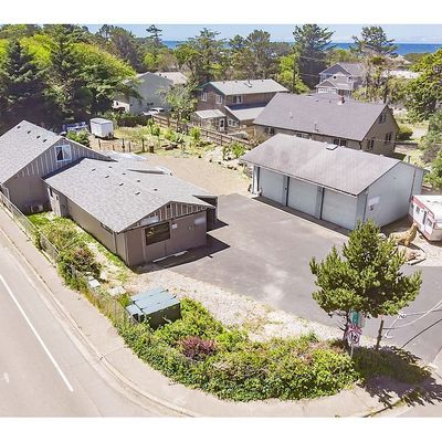 20 Willow St, Depoe Bay, OR 97341