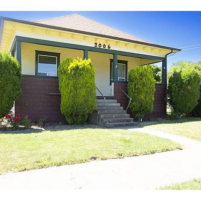 2006 N Greenwood St, La Grande, OR 97850